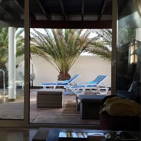 Lena Playa Blanca (Lanzarote)
